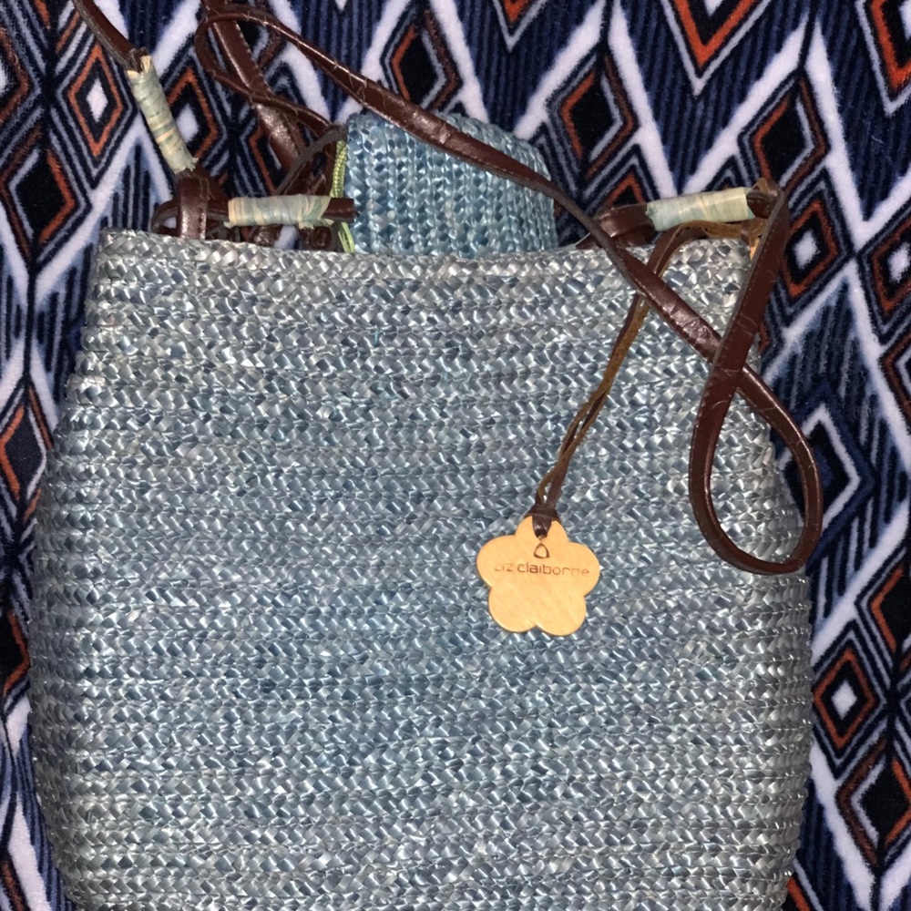 Liz Claiborne Beach Tote with change purse
